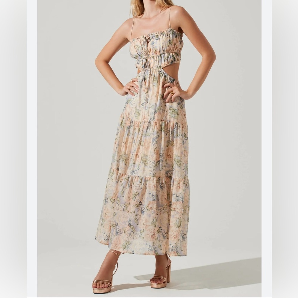 ASTR THE LABEL Floral Maxi Dress with Cutout Detail